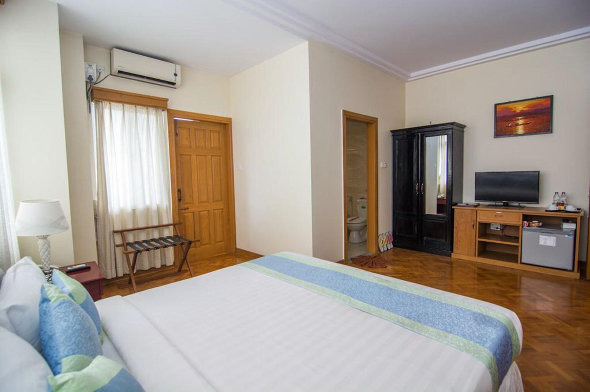 Royal Inlay Hotel Nyaung Shwe Exterior foto