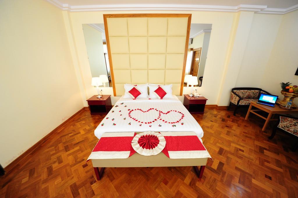 Royal Inlay Hotel Nyaung Shwe Exterior foto